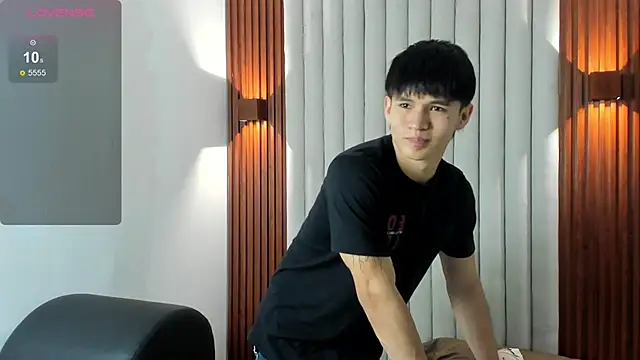 Snapshot of Ryo_kush chatting on 11/22/25, 03:38 Ryo kush online show from 11/22/25, 03:38