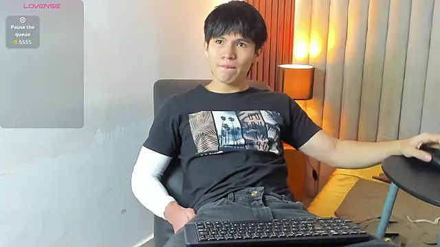 Ryo kush online show from 12/21/25, 03:35