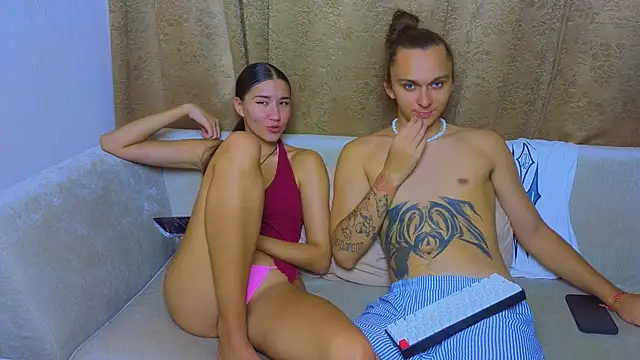 Snapshot of do_u_know_them chatting on 03/01/25, 01:40 do u know them online show from 03/01/25, 01:40