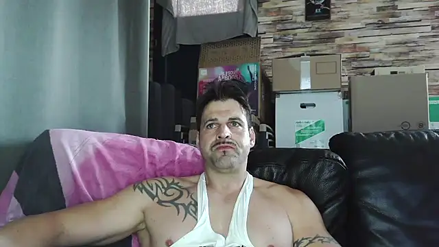 Snapshot of XxBigboybandxX chatting on 02/22/26, 12:47 XxBigboybandxX online show from 02/22/26, 12:47