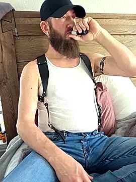 Icebearsticlese online show from 02/11/26, 09:53