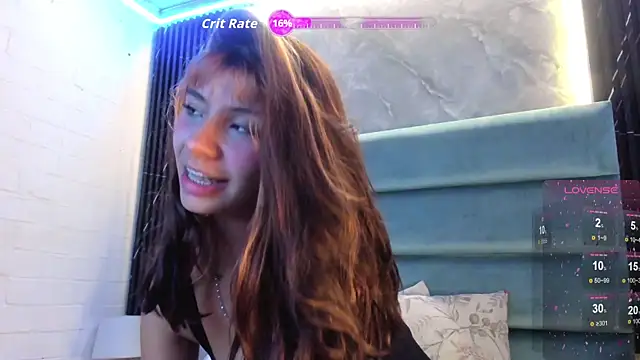 Snapshot of MelodiLovee_ chatting on 11/08/25, 12:27 MelodiLovee online show from 11/08/25, 12:27