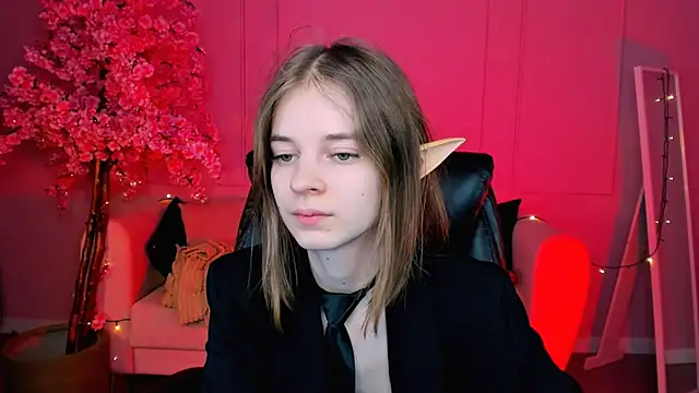 TinaDavil online show from 01/11/25, 01:11