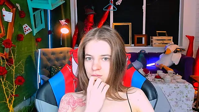 TinaDavil online show from 03/20/25, 09:04