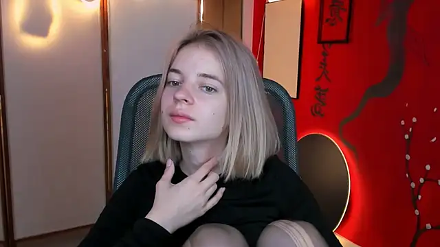 TinaDavil online show from 09/10/25, 09:31