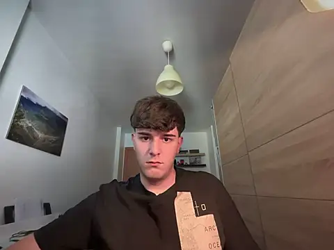 Snapshot of Pablogn24 chatting on 02/19/25, 05:27 Pablogn24 online show from 02/19/25, 05:27