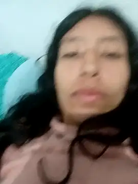 karolinee 66  online show from 12/04/24, 05:16