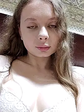 Snapshot of Ekaterina27 chatting on 02/06/26, 06:29 Ekaterina27 online show from 02/06/26, 06:29