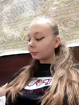 Snapshot of Ekaterina27 chatting on 06/20/26, 09:12 Ekaterina27 online show from 06/20/26, 09:12