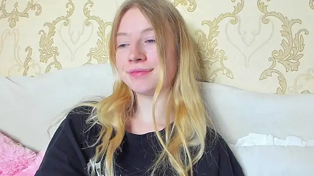 Snapshot of minidivaa_ chatting on 12/07/24, 08:22 minidivaa online show from 12/07/24, 08:22