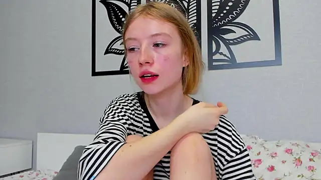 Snapshot of minidivaa_ chatting on 02/19/25, 07:27 minidivaa online show from 02/19/25, 07:27