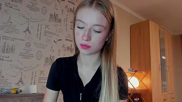 Snapshot of minidivaa_ chatting on 09/12/25, 08:42 minidivaa online show from 09/12/25, 08:42