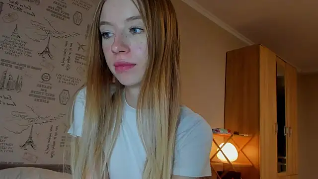 Snapshot of minidivaa_ chatting on 09/16/25, 09:05 minidivaa online show from 09/16/25, 09:05