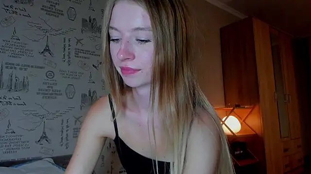 Snapshot of minidivaa_ chatting on 09/22/25, 06:21 minidivaa online show from 09/22/25, 06:21