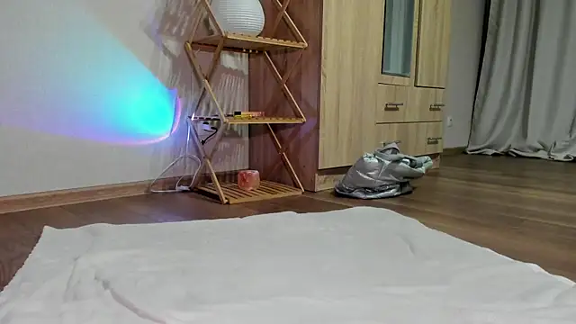 Snapshot of minidivaa_ chatting on 11/22/25, 09:25 minidivaa online show from 11/22/25, 09:25