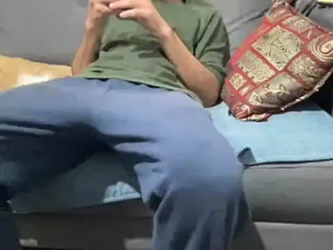 4small4inchlol online show from 12/17/24, 06:20