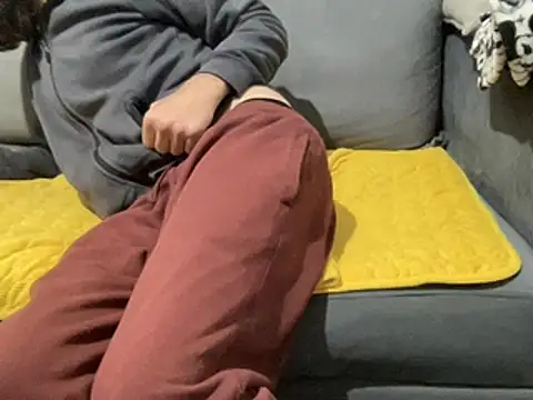 4small4inchlol online show from 02/10/25, 09:47