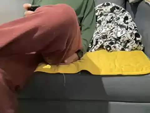 4small4inchlol online show from 02/13/25, 10:00