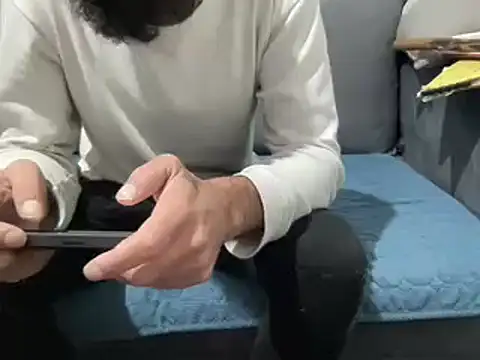 4small4inchlol online show from 02/23/25, 04:13