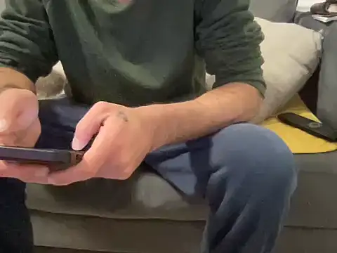 4small4inchlol online show from 01/13/26, 07:41