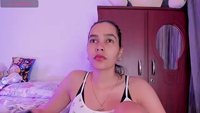 Snapshot of samara_jonness chatting on 05/26/26, 04:30 samara jonness online show from 05/26/26, 04:30