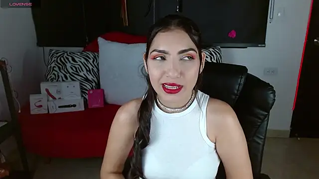 Carolaine69  online show from 09/26/25, 01:37