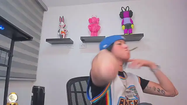 Gangster Girl online show from 05/03/26, 05:35