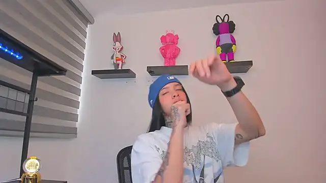 Gangster Girl online show from 05/06/26, 10:15
