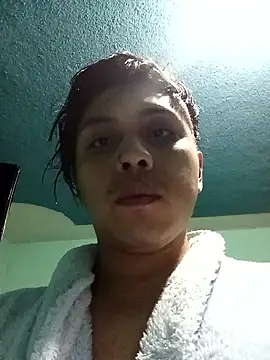 Snapshot of AngLMex chatting on 01/17/26, 01:32 AngLMex online show from 01/17/26, 01:32
