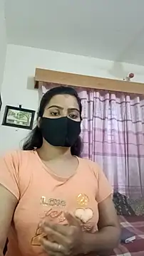 Snapshot of Amisha-2 chatting on 07/13/26, 11:24 Amisha-2 online show from 07/13/26, 11:24
