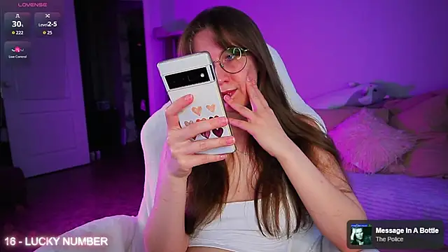 ms allison w online show from 04/18/26, 02:21