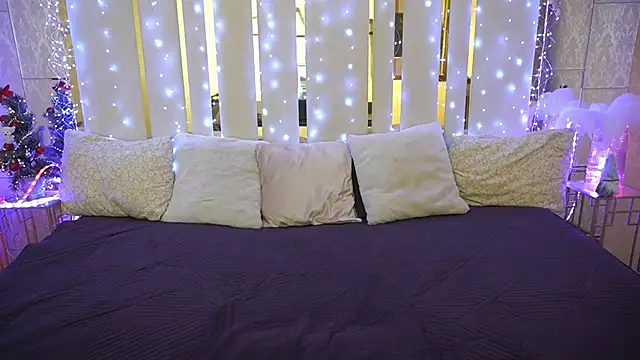 Snapshot of Daisy_Delight chatting on 01/28/25, 12:15 Daisy Delight online show from 01/28/25, 12:15