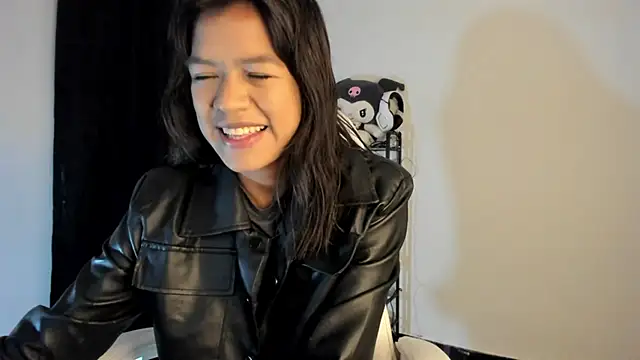 meganthompsonn22 online show from 02/17/26, 09:43