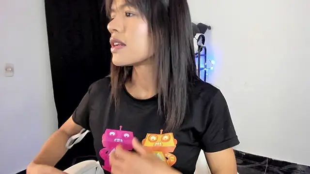 meganthompsonn22 online show from 03/31/26, 03:52