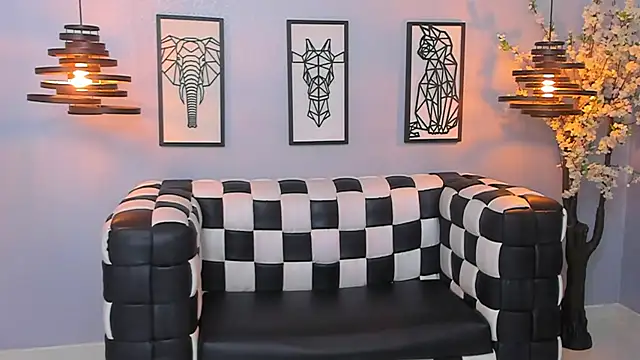 SARAFOXX  online show from 12/05/24, 06:11