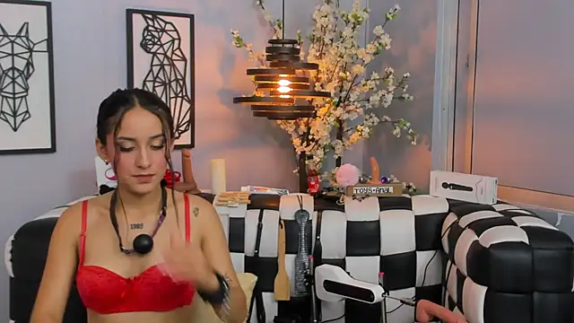 SARAFOXX  online show from 12/22/24, 02:49