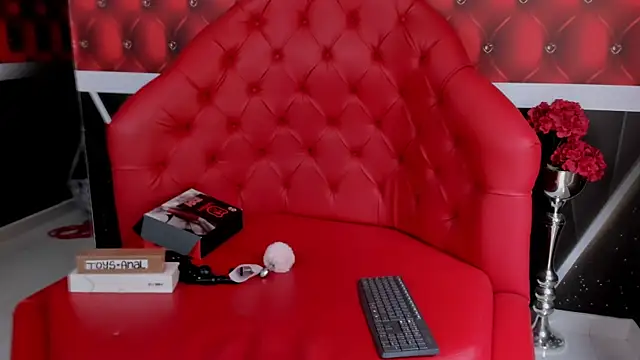 SARAFOXX  online show from 03/12/25, 02:45