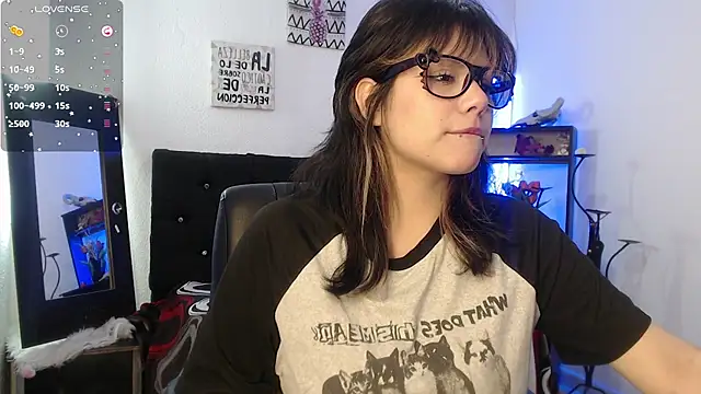 mixie cute online show from 11/04/25, 01:32