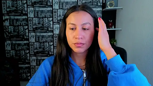 EmiGomez  online show from 07/06/26, 02:52