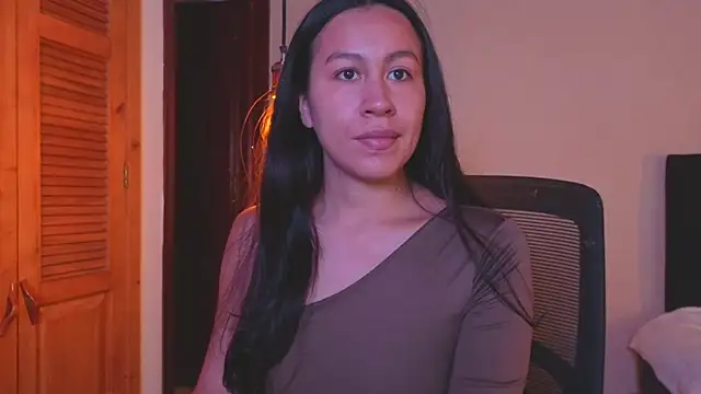 EmiGomez  online show from 07/11/26, 03:42