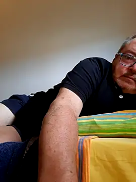 bluangelo online show from 09/17/25, 12:18