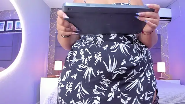 Snapshot of samyriverss chatting on 02/19/25, 03:39 samyriverss online show from 02/19/25, 03:39