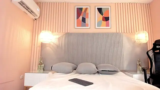 Snapshot of samyriverss chatting on 11/29/25, 11:35 samyriverss online show from 11/29/25, 11:35