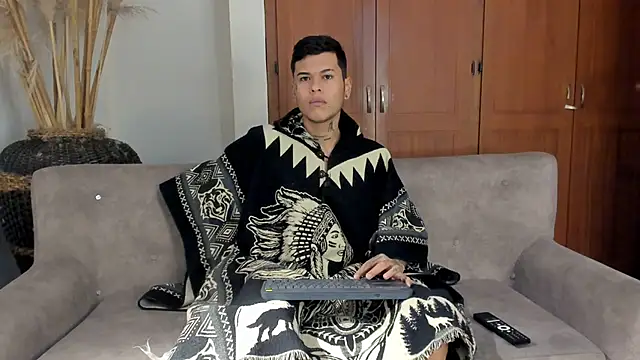 Snapshot of jamesinked_ chatting on 12/15/25, 05:39 jamesinked online show from 12/15/25, 05:39