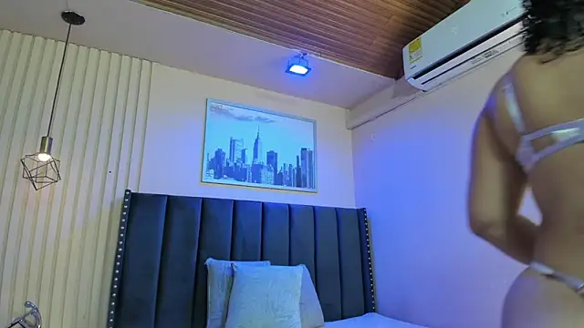 viiolett lee online show from 02/03/26, 07:41