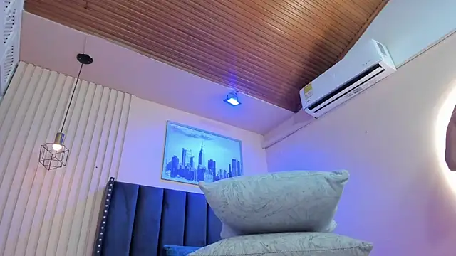 viiolett lee online show from 02/21/26, 02:29