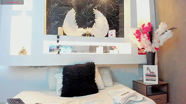 Cinthya mjs online show from 09/29/25, 12:10