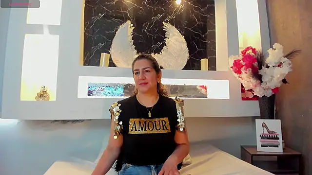 Cinthya mjs online show from 10/18/25, 12:28