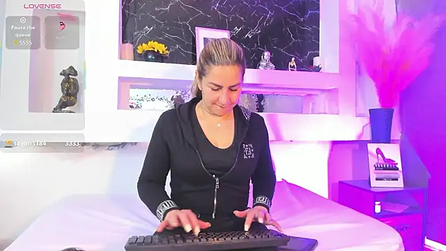 Cinthya mjs online show from 02/28/26, 12:50