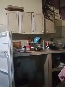 Snapshot of Milfvalesk chatting on 01/05/25, 12:31 Milfvalesk online show from 01/05/25, 12:31